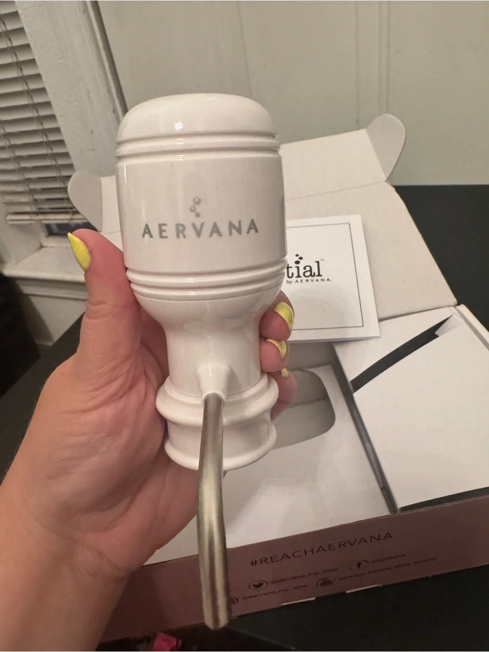 Aervana Essential: Electric Wine Aerator and Pour Dispenser White NEW Open Box